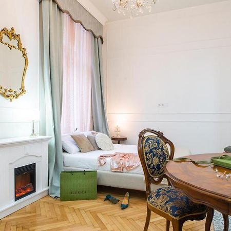 Regina Apartments On Kiraly Street บูดาเปสต์ ภายนอก รูปภาพ