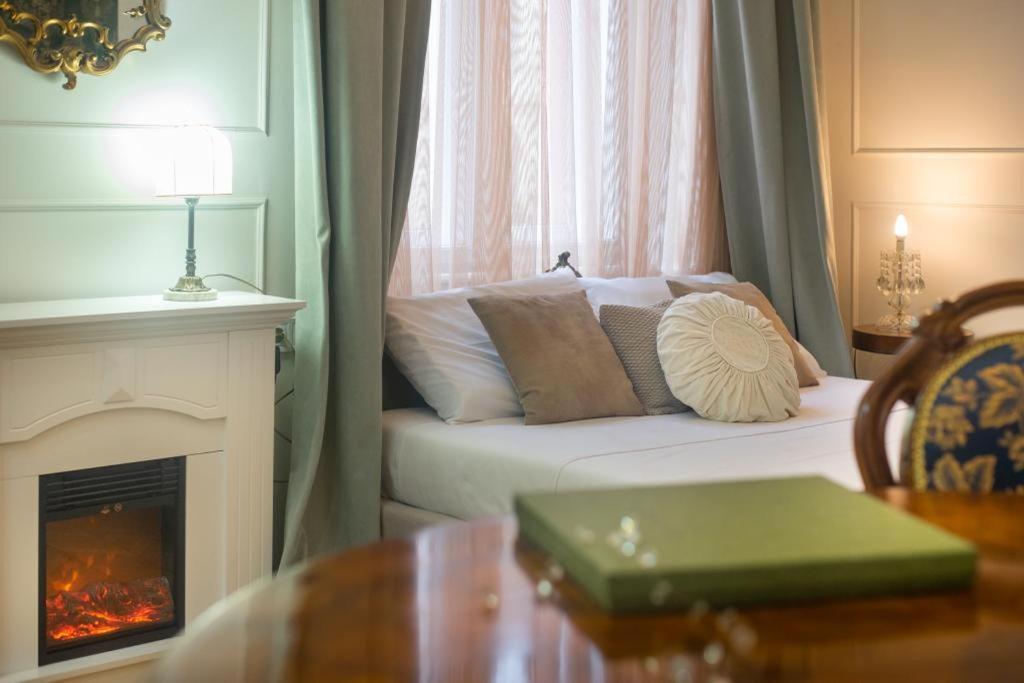 Regina Apartments On Kiraly Street บูดาเปสต์ ภายนอก รูปภาพ