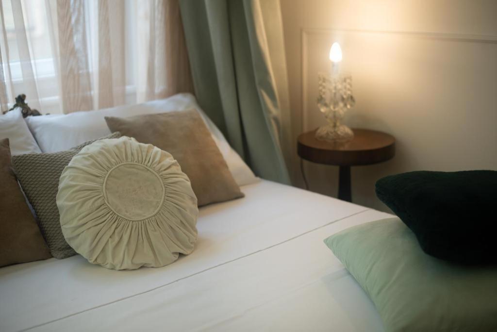 Regina Apartments On Kiraly Street บูดาเปสต์ ภายนอก รูปภาพ
