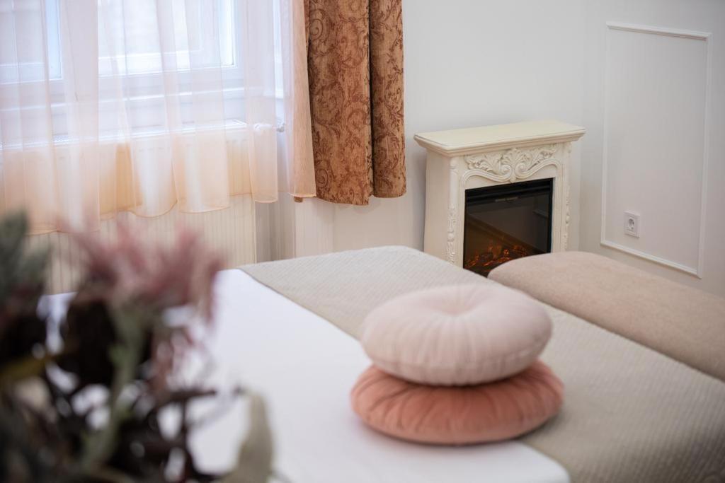 Regina Apartments On Kiraly Street บูดาเปสต์ ภายนอก รูปภาพ